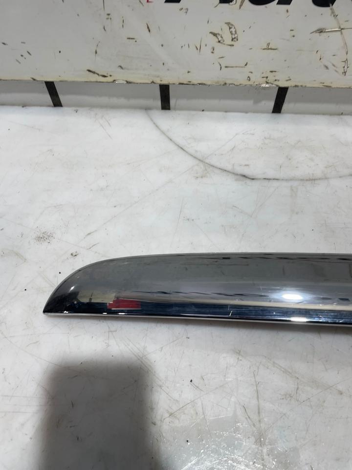 Mini Cooper S R55 R56 Heckklappe Griffleiste Hinten 7151140 – Bild 2