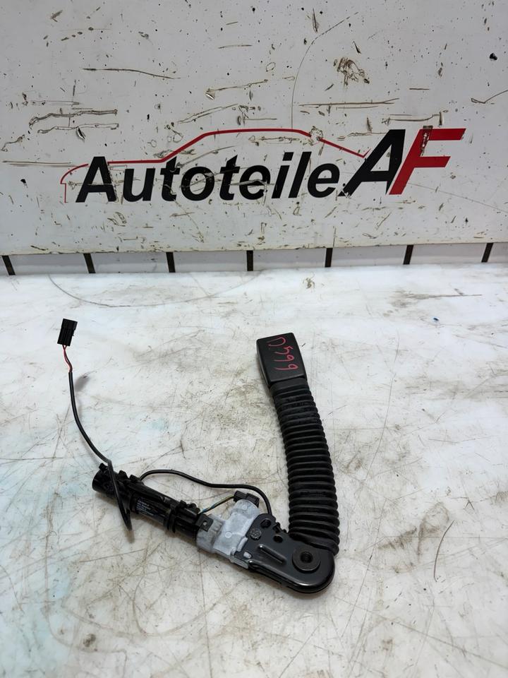 BMW 5er E60 E61 Gurtstraffer Gurtschloss Vorne Rechts 9117240