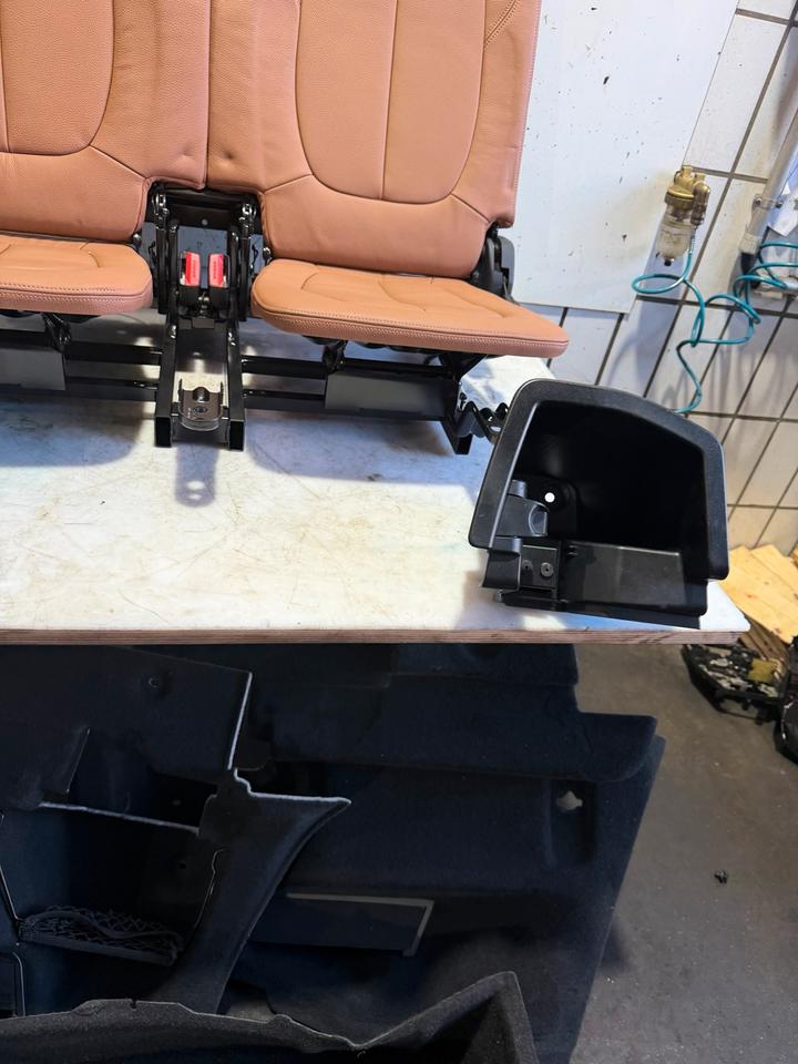 BMW 2er F46 Gran Tourer Sitze Ledersitze Sitzausstattung Hinten – Bild 12