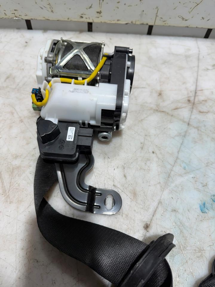 BMW 5er G30 G31 Sicherheitsgurt Gurt Vorne 7430115 7430116 – Bild 6