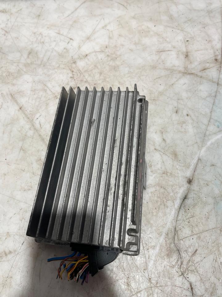 BMW 7er F01 F02 Verstärker Soundsystem Lautsprecher 9233728 – Bild 4