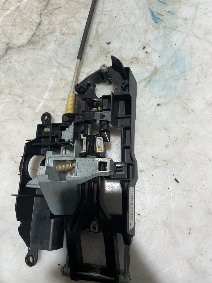 BMW 7er F01 F02 Türschloss Softclose Zuziehhilfe Hinten 7185687 – Bild 3