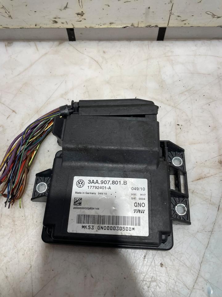 VW Tiguan 5N Steuergerät Parkbremse Feststellbremse 3AA907801B – Bild 2
