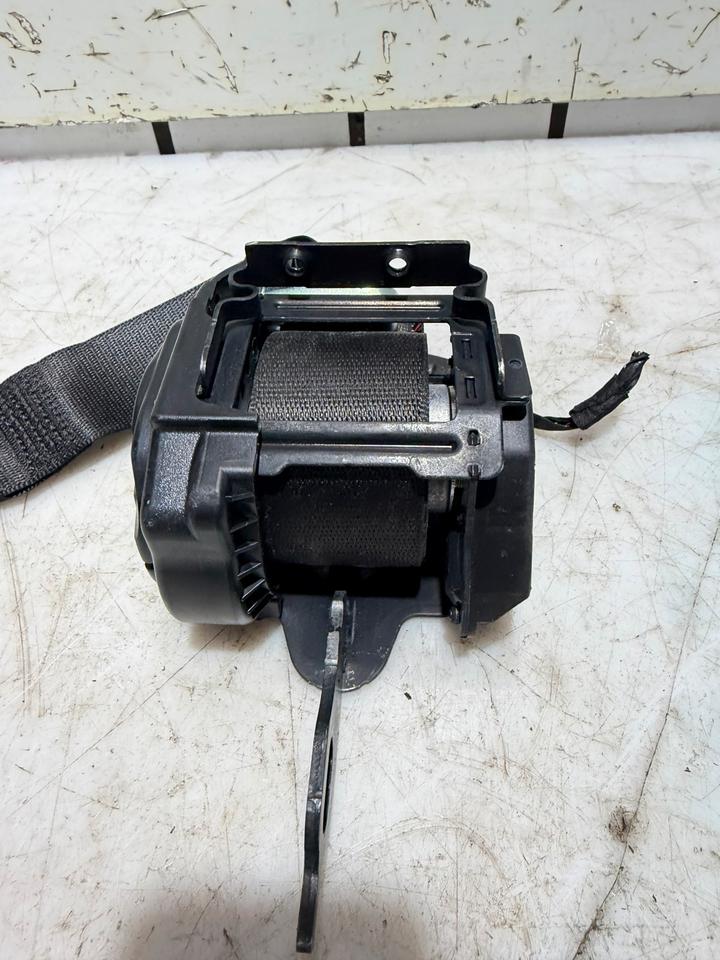 BMW 5er G30 G31 Sicherheitsgurt Gurt Hinten 639708700C 639708700C – Bild 11