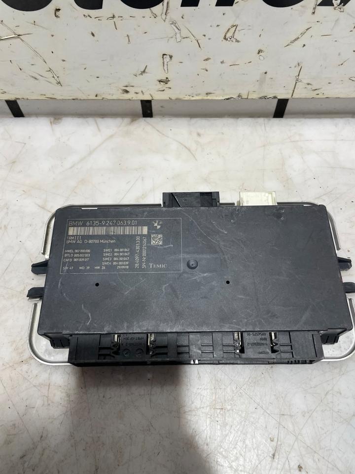 BMW 7er F01 F02 Steuergerät Fußraum Modul 9247063 – Bild 2