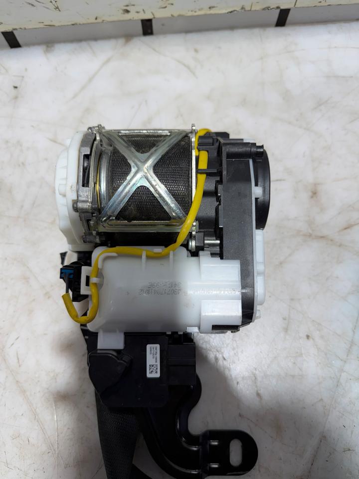 BMW 5er G30 G31 Sicherheitsgurt Gurt Vorne 7430115 7430116 – Bild 3