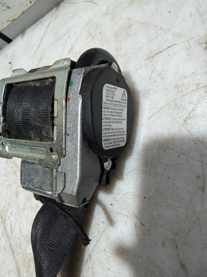 Audi A6 4F C6 Sicherheitsgurt Gurt Vorne 4F0857705A 4F0857706A – Bild 4