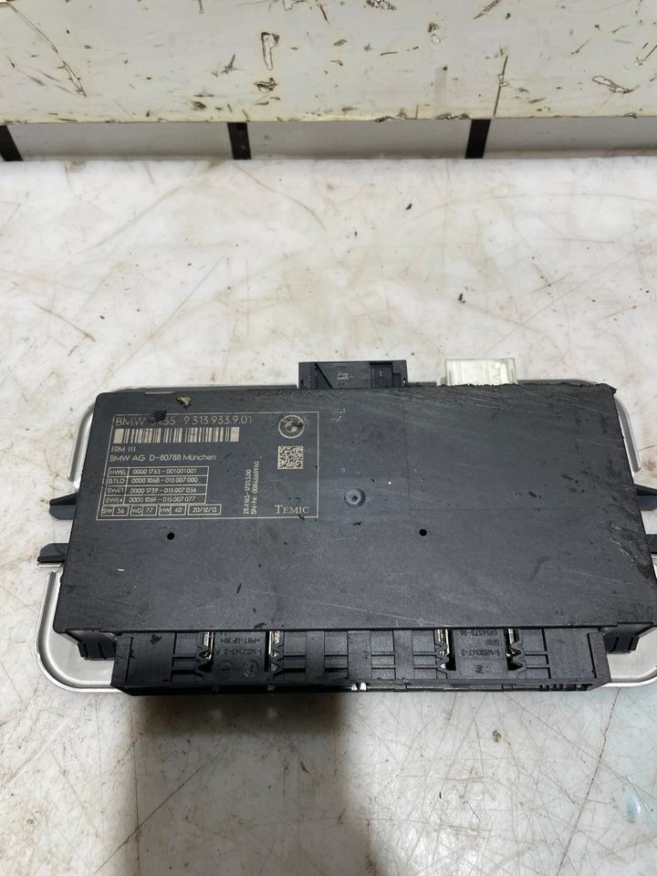 BMW 6er F06 F12 F13 Steuergerät Fußraum Modul 9313933 – Bild 2