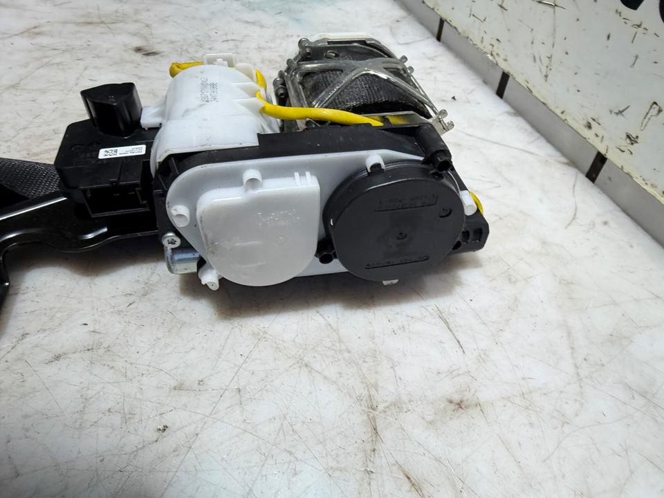 BMW 5er G30 G31 Sicherheitsgurt Gurt Vorne 7430115 7430116 – Bild 4