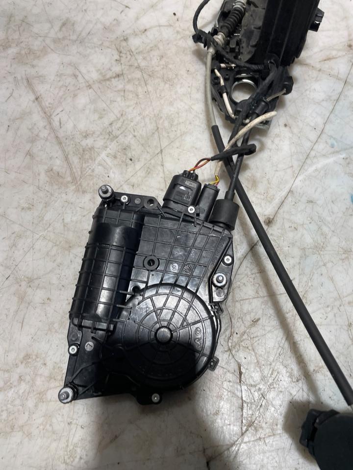 BMW 7er F01 F02 Türschloss Softclose Zuziehhilfe Vorne 7185690 – Bild 5