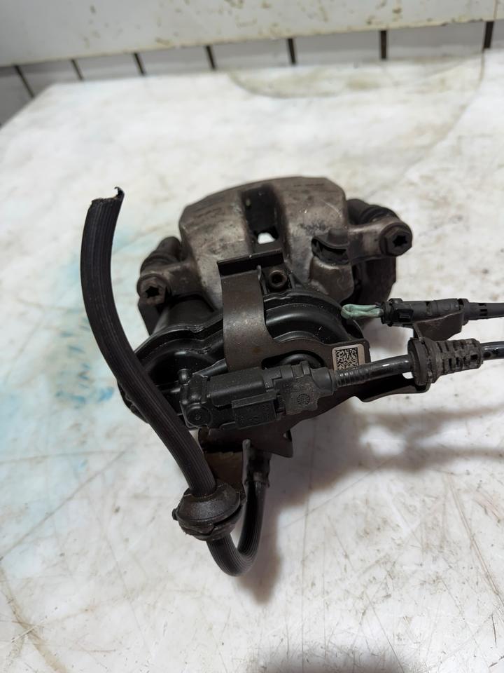 BMW 5er G30 G31 Bremssattel Bremssättel Bremsen Hinten 42/20/330 – Bild 9