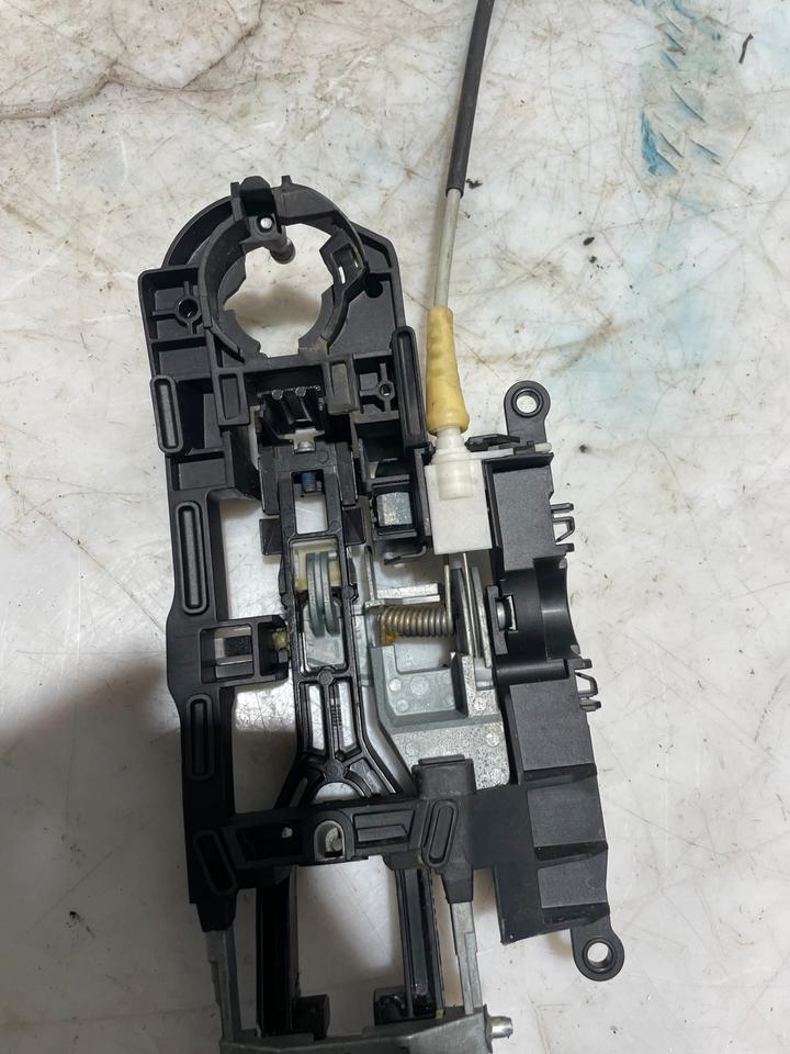 BMW 7er F01 F02 Türschloss Softclose Zuziehhilfe Hinten 7185687 – Bild 2