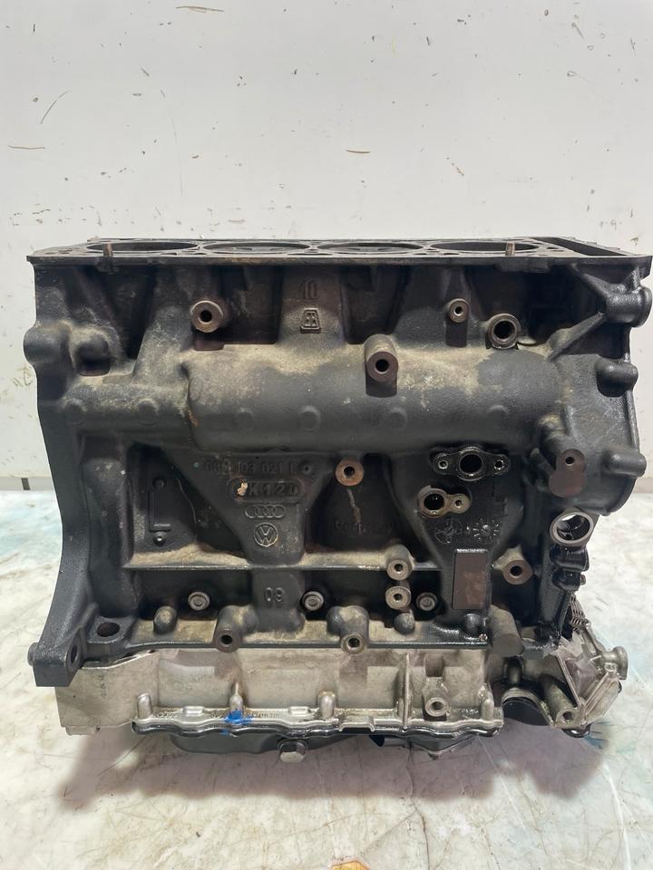 VW Tiguan 5N Scirocco III 2.0 TSI CAW Motor Motorblock 06H103021L – Bild 6