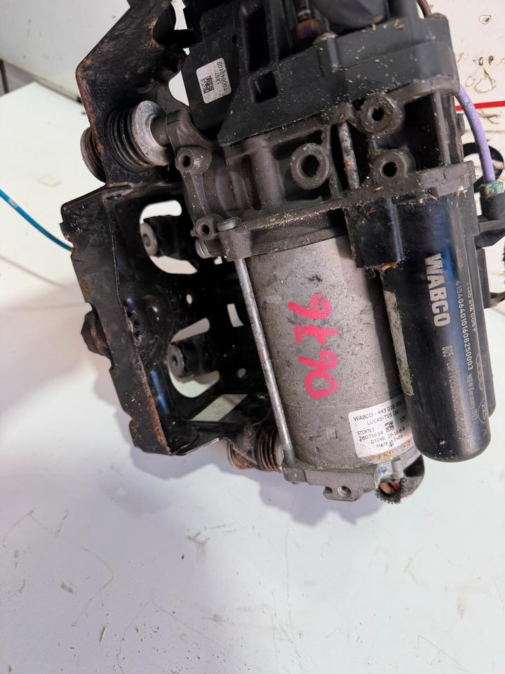 Audi Q7 4M Luftkompressor Kompressor Luftfederung 4M0616005F – Bild 7