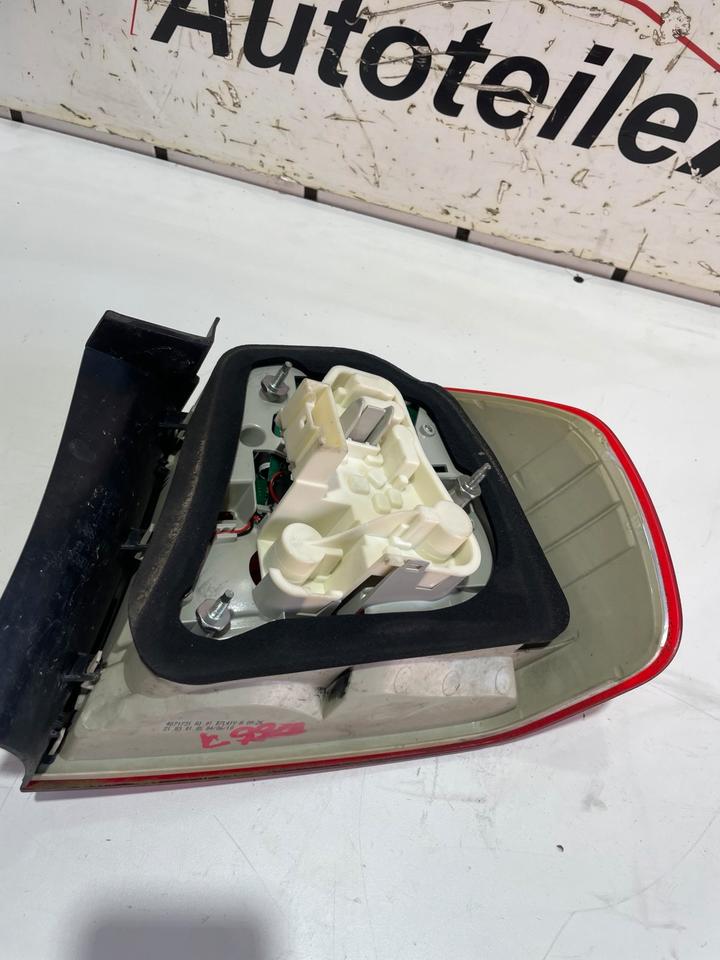 BMW 3er E90 LCI Facelift Heckleuchte Rückleuchte Hinten Links – Bild 18