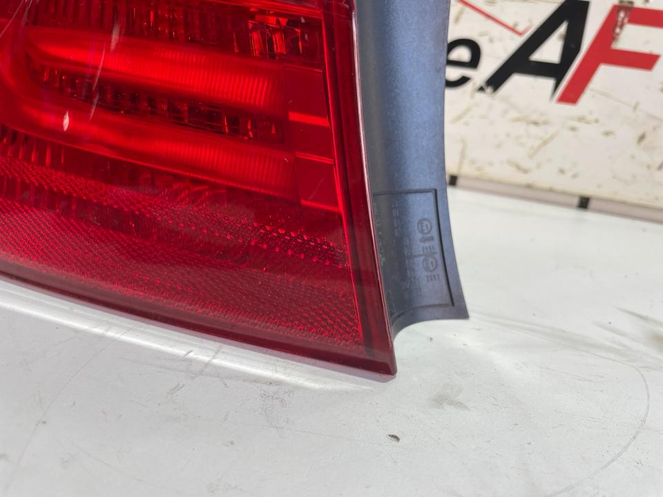 BMW 3er E90 LCI Facelift Heckleuchte Rückleuchte Hinten Links – Bild 13