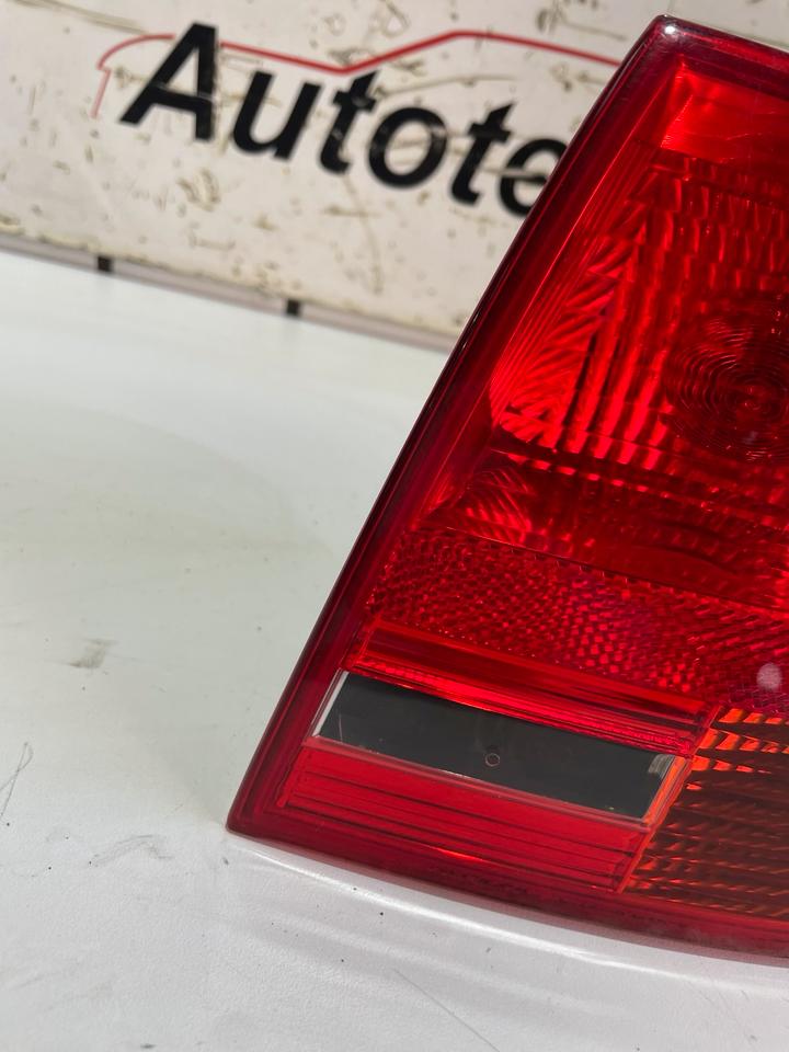 Audi A4 B7 8E Limousine Heckleuchte Rückleuchte Leuchte Hinten – Bild 4