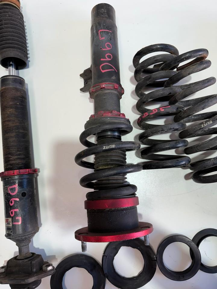 BMW 3er E90 E91 E92 E93 LCI Fahrwerk Stoßdämpfer Vorne Hinten – Bild 8
