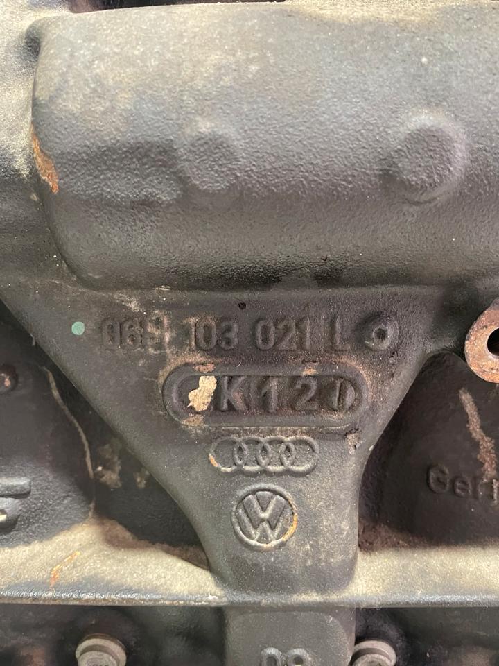 VW Tiguan 5N Scirocco III 2.0 TSI CAW Motor Motorblock 06H103021L – Bild 7