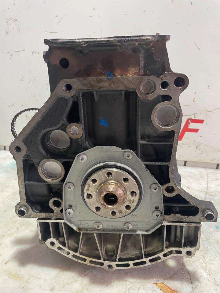 VW Tiguan 5N Scirocco III 2.0 TSI CAW Motor Motorblock 06H103021L – Bild 5