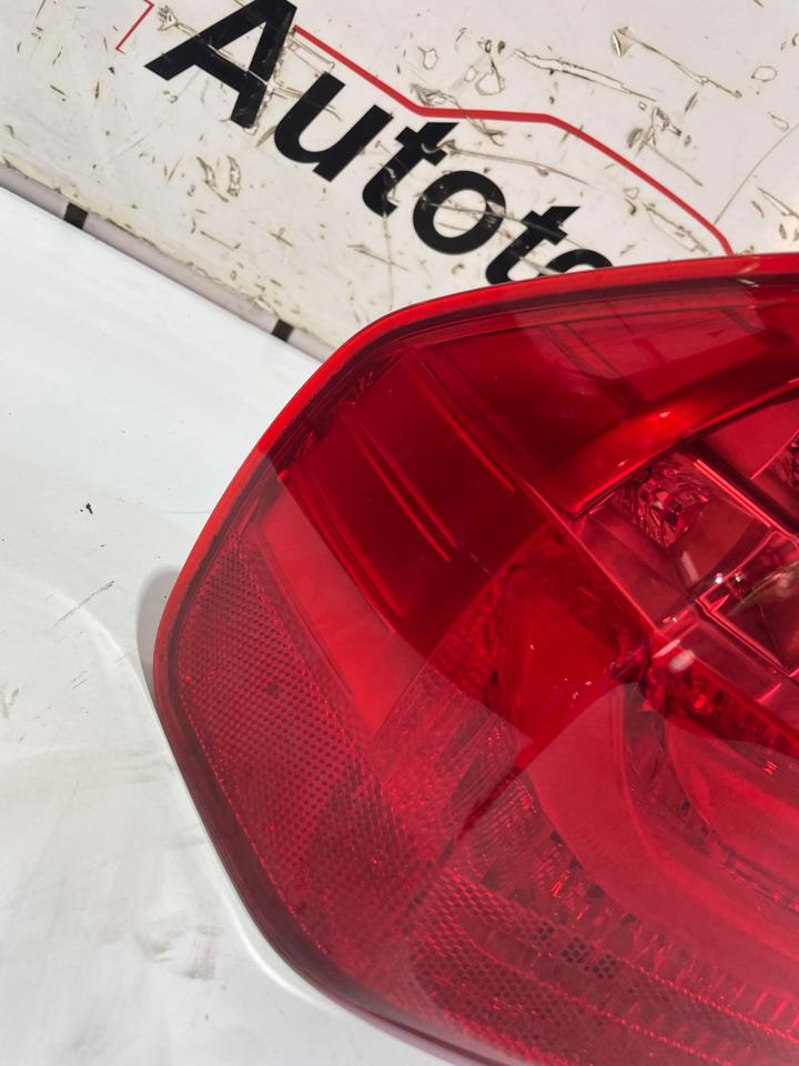 BMW 3er E90 LCI Facelift Heckleuchte Rückleuchte Hinten Links – Bild 16