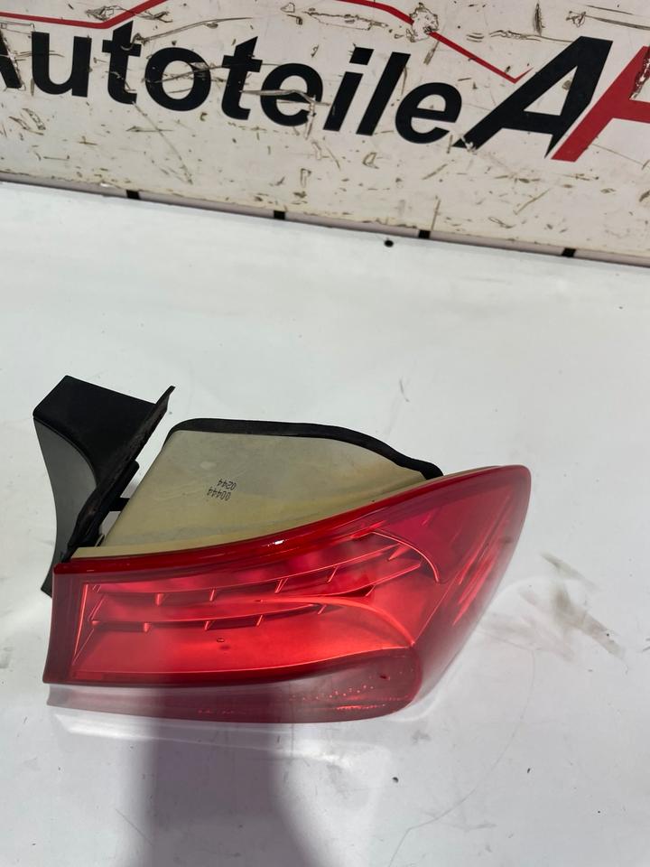 BMW 3er E90 LCI Facelift Heckleuchte Rückleuchte Hinten Links – Bild 8