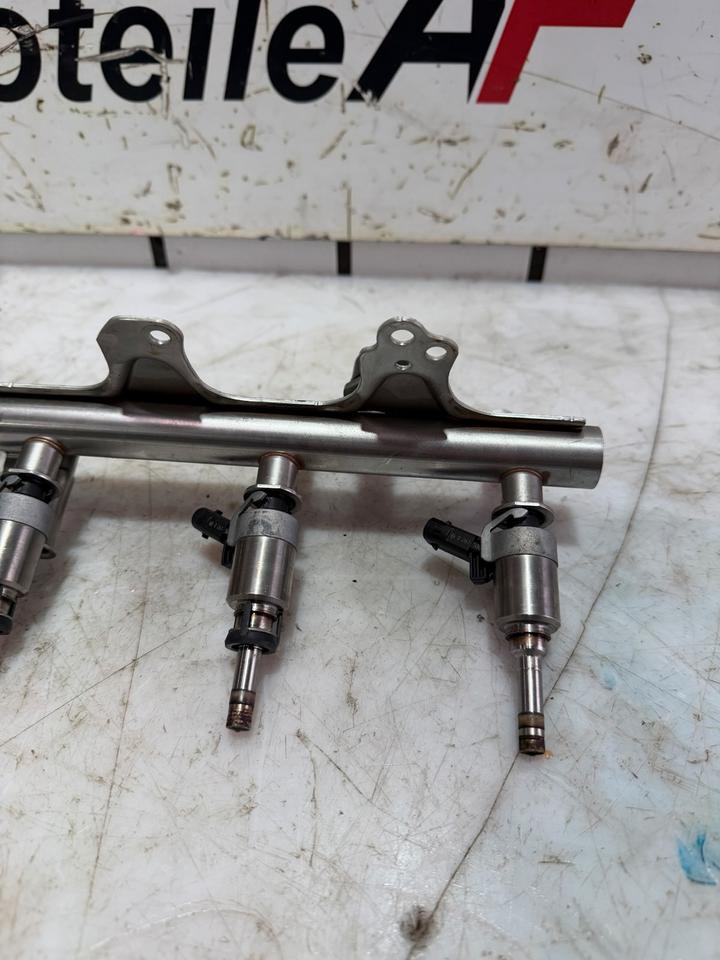 Audi A4 A5 B8 8K 8T Einspritzdüsen Einspritzleiste 06J133317M – Bild 4