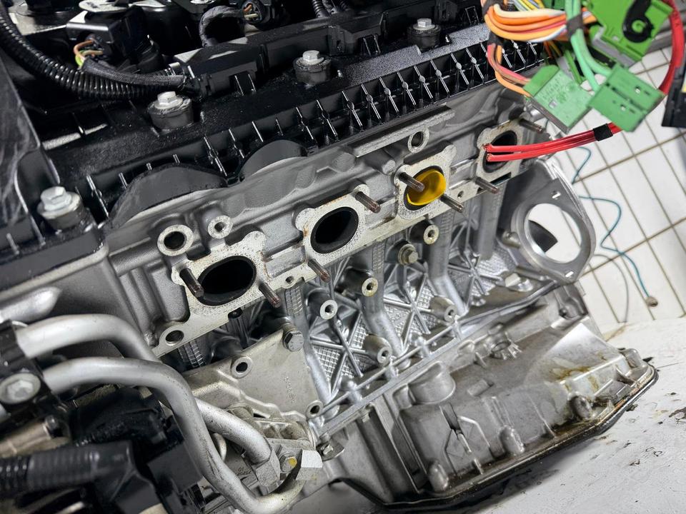 BMW 7er E65 E66 740i 740Li 4.0 V8 306 PS N62B40 Motor KOMPLETT – Bild 10