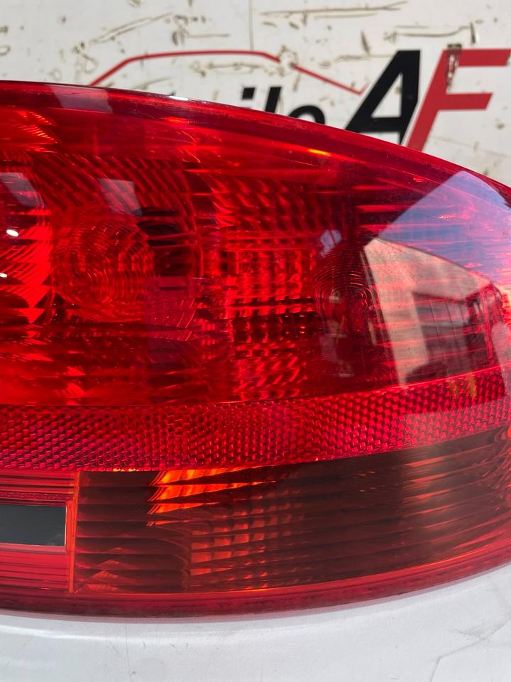 Audi A4 B7 8E Limousine Heckleuchte Rückleuchte Leuchte Hinten – Bild 6