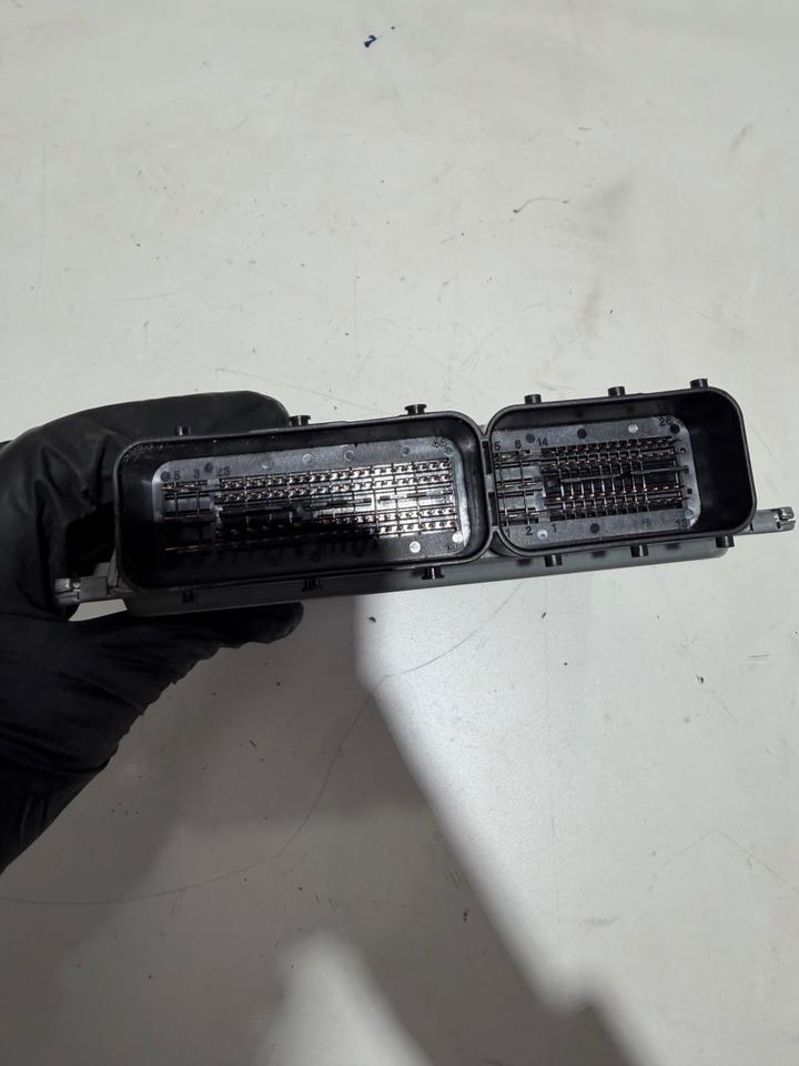 BMW 5er E60 E61 Motorsteuergerät Grundsteuergerät DME 7583468 – Bild 4