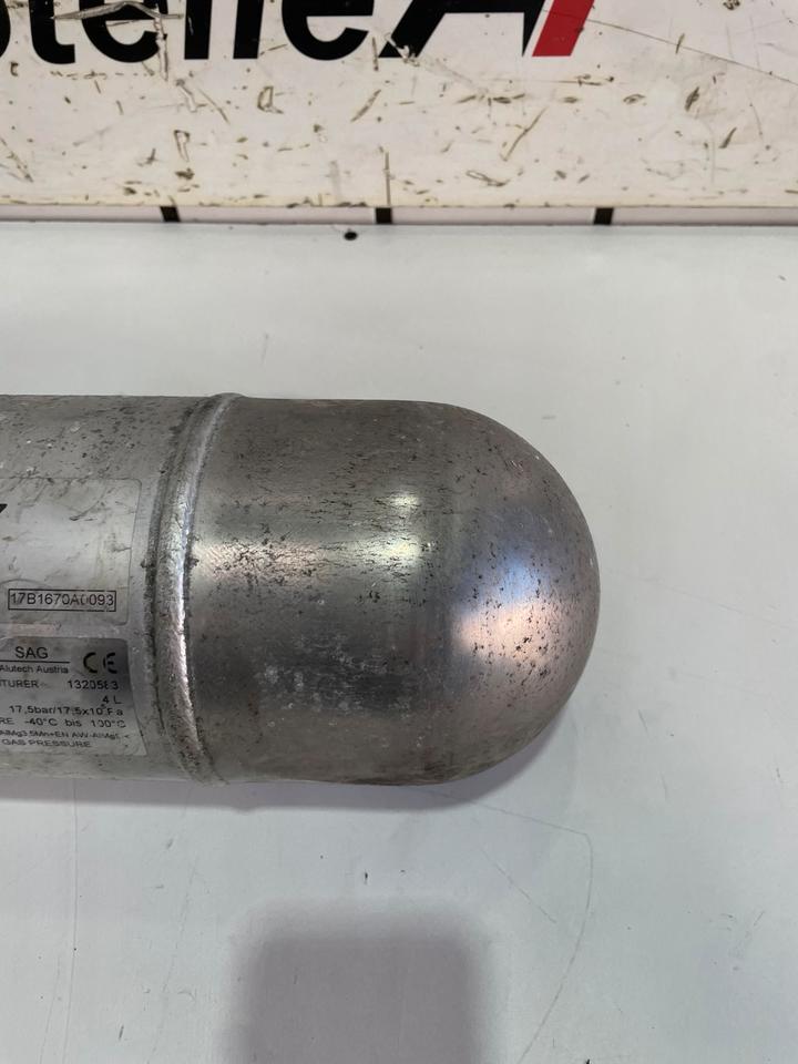 BMW 7er G11 G12 Druckspeicher Druckbehälter 6861937 – Bild 2