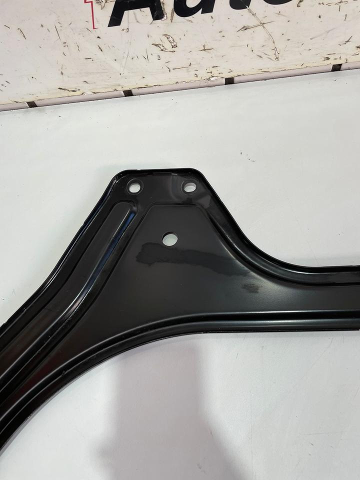 BMW Z4 G29 Verstreifung Domstrebe Strebe 7423344 – Bild 4