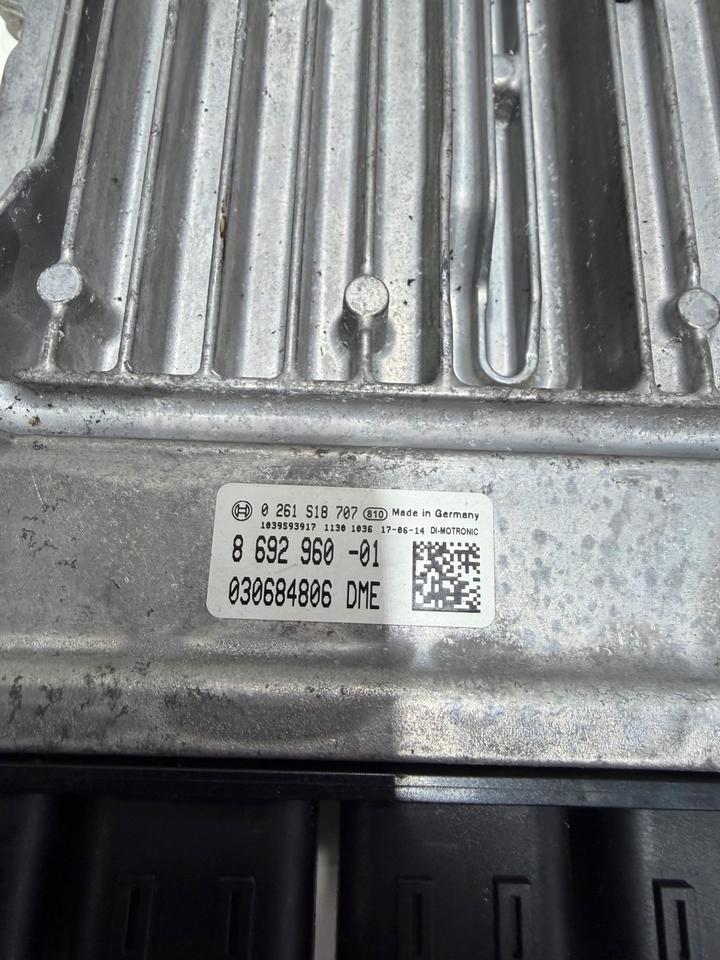 BMW 7er G11 G12 Motorsteuergerät Grundsteuergerät DME 8692960 – Bild 3